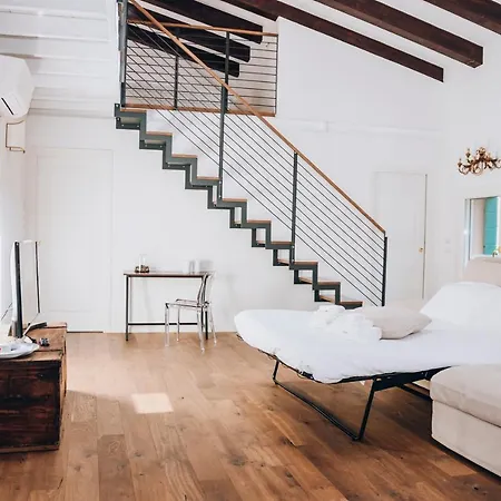 Guggenheim Luxury Suites By Bricola Apartments-2